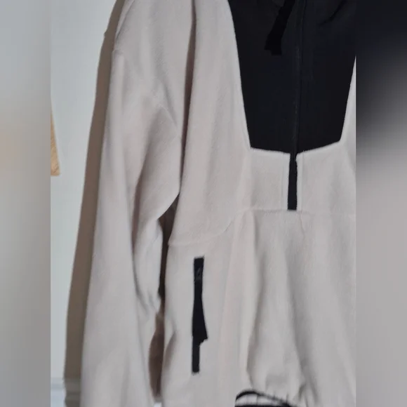 Columbia Womens Beige and Black Fleece 1/2 Zip Pullover - Picture 11 of 12